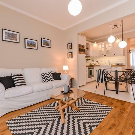 Cо́Coellie - Aesthetic 2Bd Apt Near National Palace By Flat Mаnager Sofia Luaran gambar